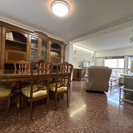 Dos Torres Baldur Alfajeria Parking Privado Gratis アパート